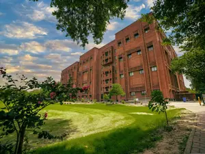 FC College University