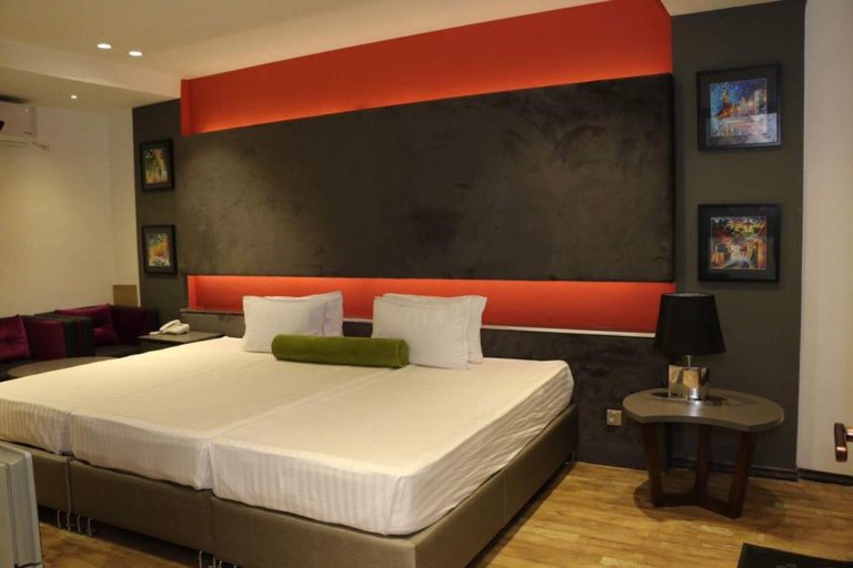 Affordable Platinum hotel Lahore