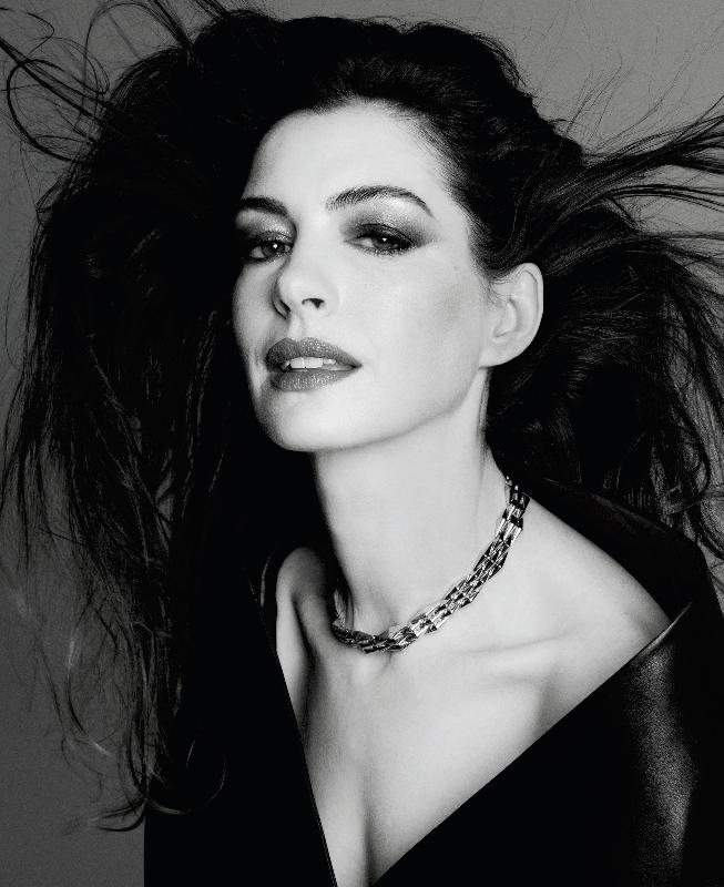 Anne Hathway 1