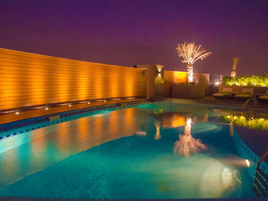 Four Points Sheraton Hotel Lahore swimming pool