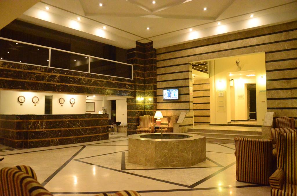 Carlton Tower Hotel Lahore Reception