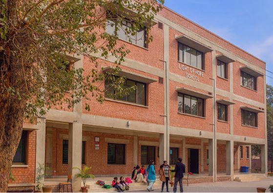 FC College 8