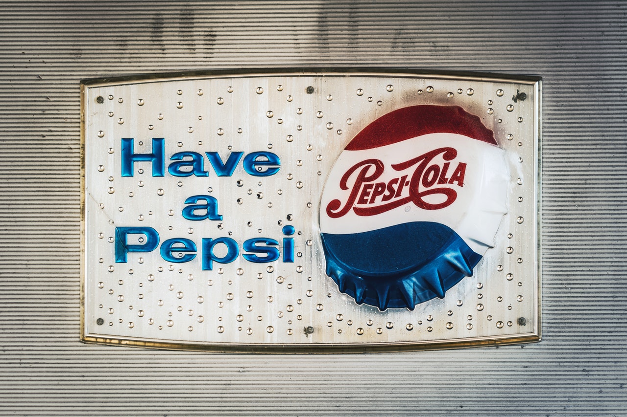 Showing Pepsi logo